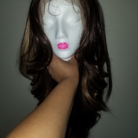Lace front wig - Picture 5 of 14
